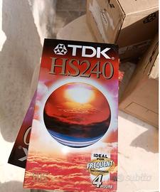 Videocassette VHS vergini TDK HS240