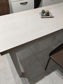 Tavolo  nuovo soggiorno/ cucina