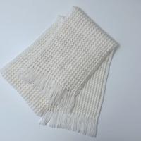 Sciarpa bianca morbida. Fatto a mano.