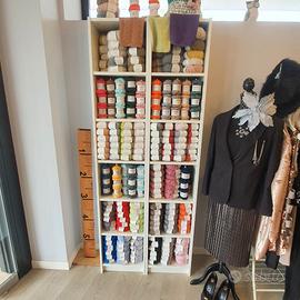 Stock Gomitoli di lana e cotone