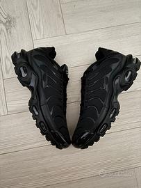 Nike Air Max Plus TN Triple Black