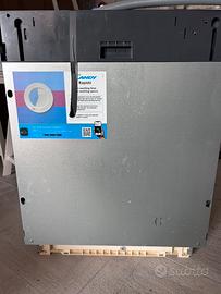 Lavastoviglie da incasso Candy Rapido – CI 4C6F0PA
