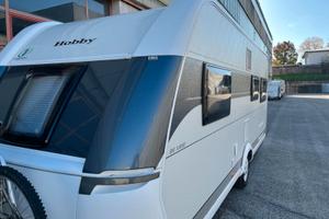 Roulotte Caravan Hobby De-Luxe 515 UHK