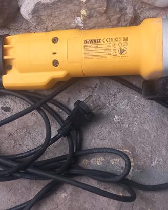 smerigliatrice dewalt 