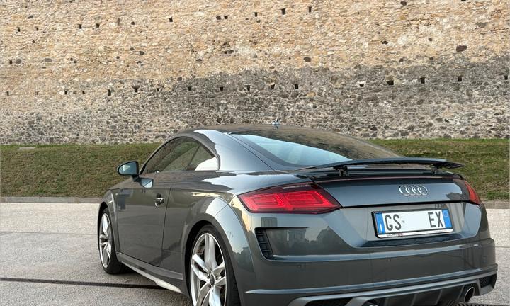 AUDI TT III Restyle Coupe 40 2.0 tfsi s-tronic