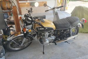 Honda cb 500k1 four