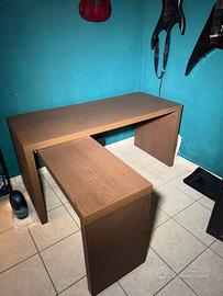 scrivania color noce con penisola estraibile