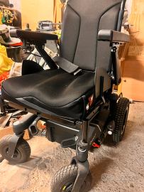 Carrozzina elettrica Q400r