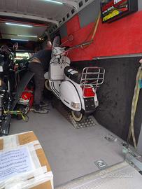 Vespa P125X “30° Anniversario”