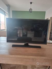 Samsung TV Monitor HD da 28" T28E316EI