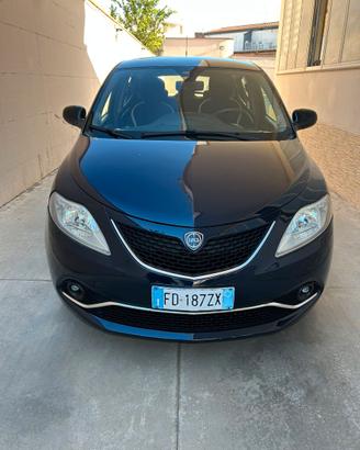 auto come nuova