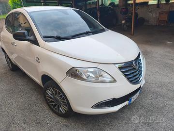 Lancia Ypsilon 2013
