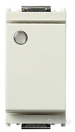 Vimar serie Idea, interruttore 1P 16A luminoso