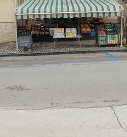 Attrezzature x frutta e alimentari negozio complet