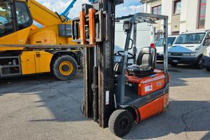 Carrello elevatore elettrico Toyota FBESF 15 - 15 