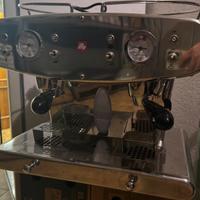 Macchina caffè professionale a capsule