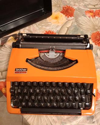 Macchina da scrivere Brother 210 vintage 