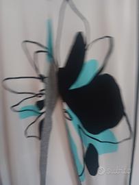 completo pantaloni tipo fitness e top