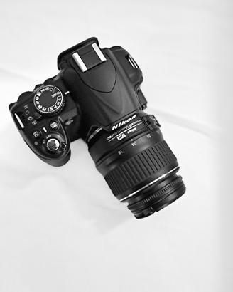 NIKON  D3100 18 X 55