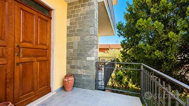 5 LOCALI A SANTO STEFANO DI MAGRA