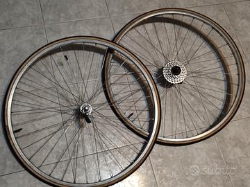  ruote da corsa vintage  e leve cambio 