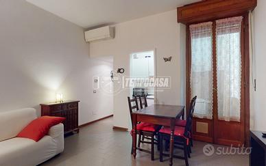 Bilocale con terrazzino in palazzina d'epoca