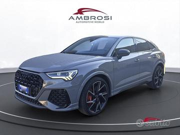 AUDI RS Q3 2.5 quattro s-tronic