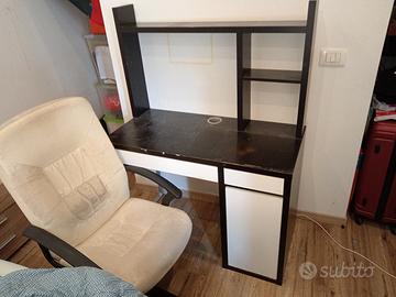  scrivania con sedia da ufficio 