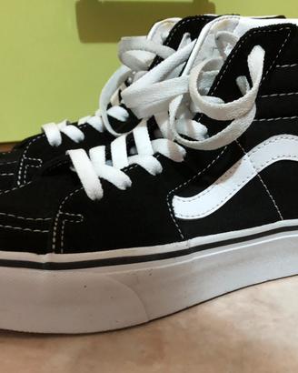 Vans donna