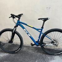 GT Avalanche - Mountain Bike