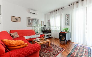 AMPIO TRILOCALE CON CUCINA ABITABILE