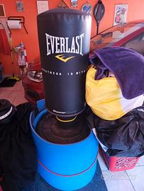 Sacco boxe everlast