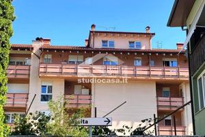 Appartamento di 105 m² con 4 locali e box auto dop