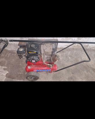 Trattore motocompressore con abbacchiatore lisam