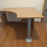 scrivania angolare in legno di ciliegio