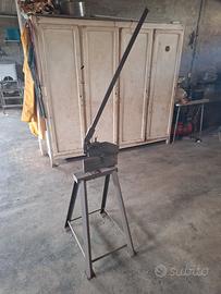 Cesoia manuale per lamiera