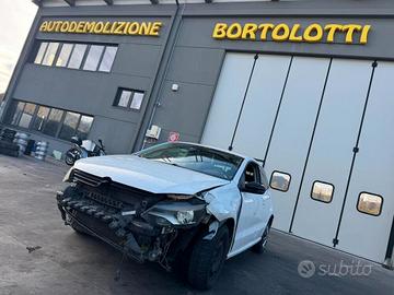 VOLKSWAGEN POLO 6C per ricambi usati CHY