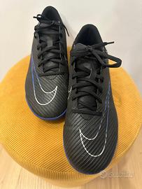 Scarpini Nike futsal da esterno numero 40.5