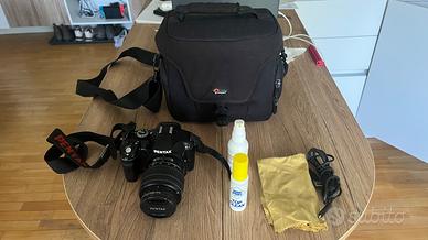 Pentax K-x Kit 18-55mm + Borsa e Accessori