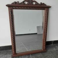 specchio in legno con cimasa