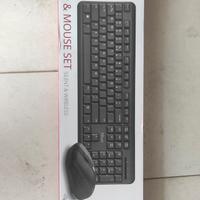 tastiera bluetooth con mouse