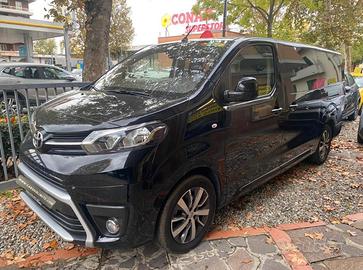Toyota Verso 2.0 DIESEL,106 KW.8 POSTI FATTURA