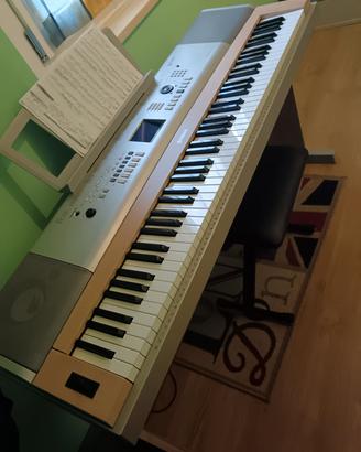 Pianoforte Yamaha DGX-620   - 88 tasti 