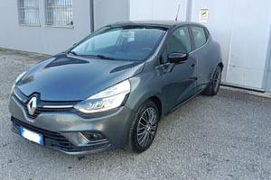 Renault Clio 1.5 dci Moschino Zen - euro 6