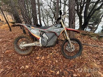 Stark Varg EX enduro