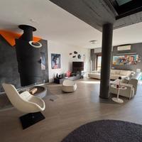 Prestigioso appartamento con terrazzo e piscina