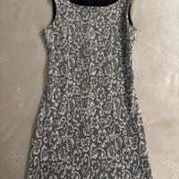 Vestito smanicato corto taglia S