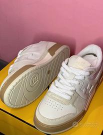 Sneakers basse casual semplici in pelle da donna