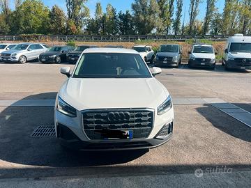 Audi q2 2022 s tronic 30 tdi
