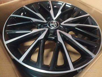 Cerchi 18 originali Toyota CHR e gomme 4 stagioni